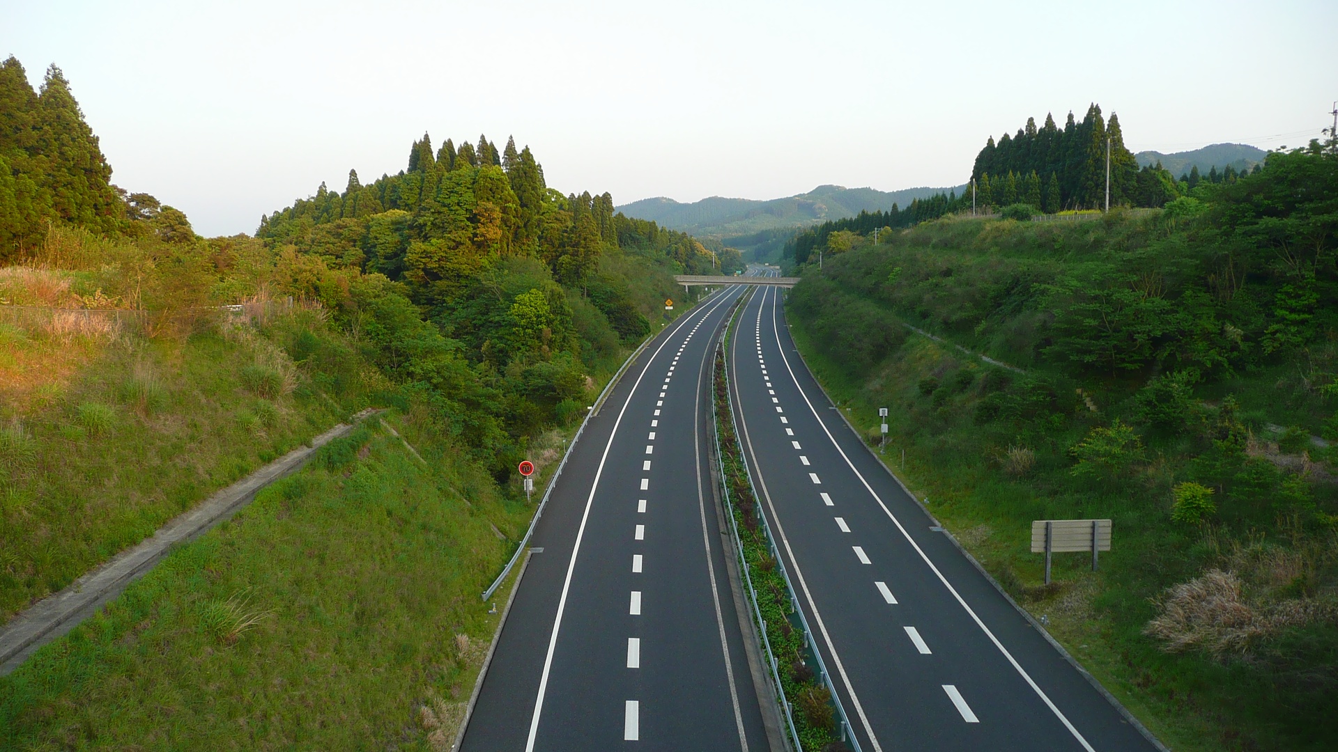 Kirishima — HigashiKyushu EXPWY Kirishima Fukuyama 01
