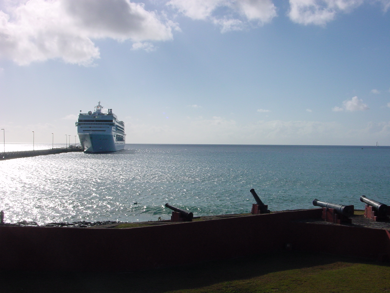 Frederiksted — Cruise ship Frederiksted pier 01