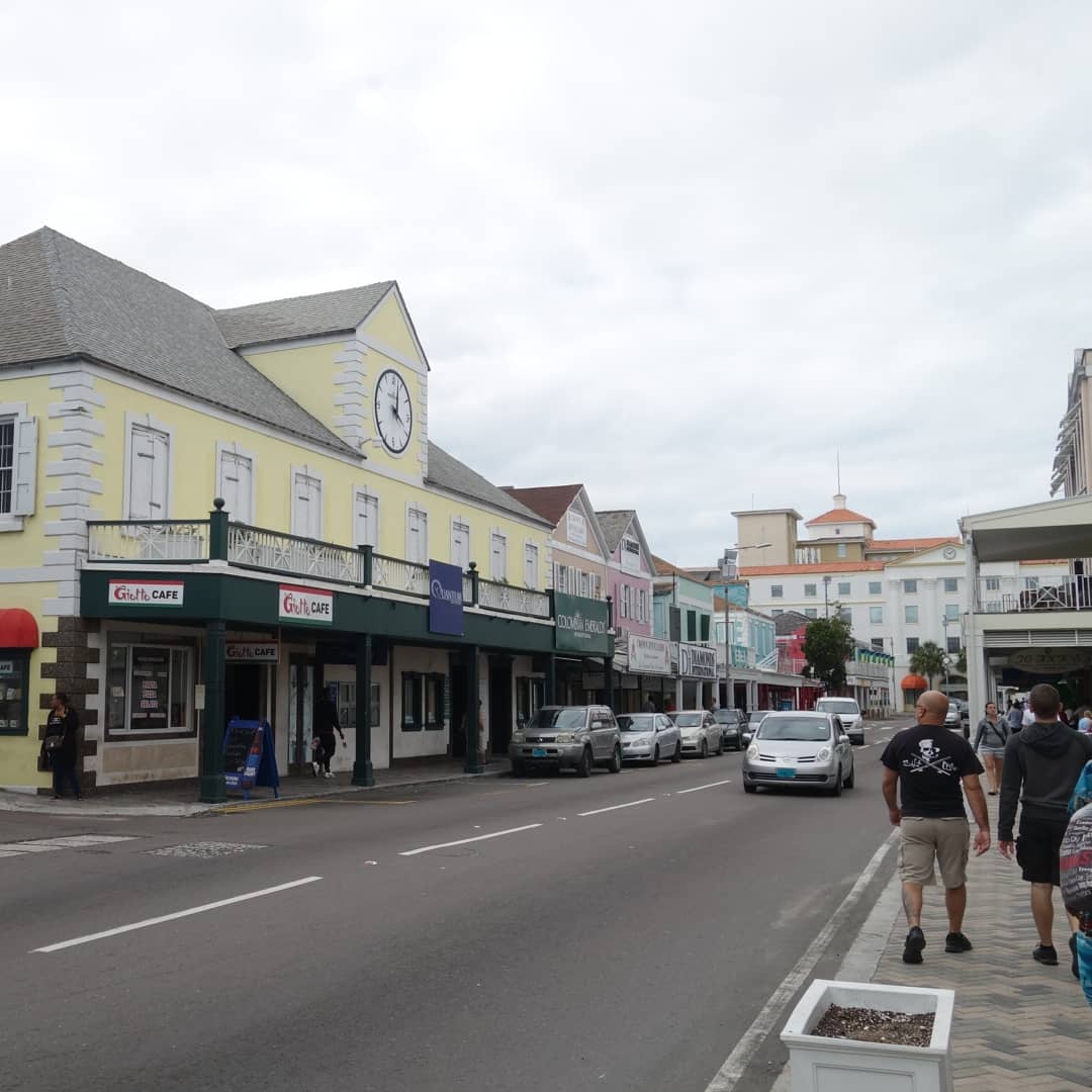 Nassau — Die Innenstadt von Nassau (Bahamas)