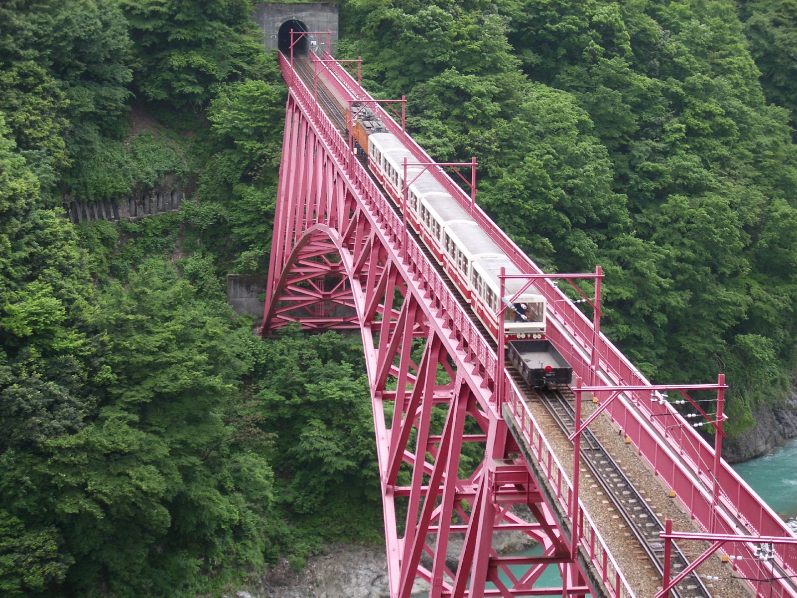 Kurobe — Kurobe Gorge Railway2