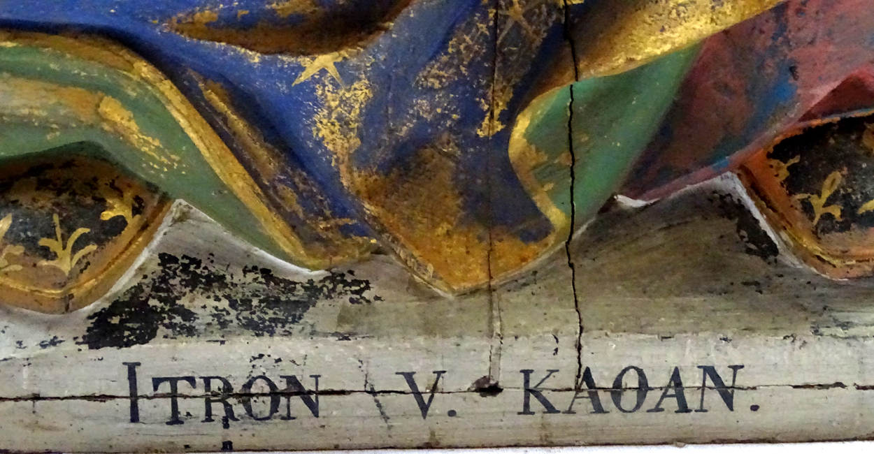 Cavan — Cavan. Eglise. N.D de Cavan. Piedestal