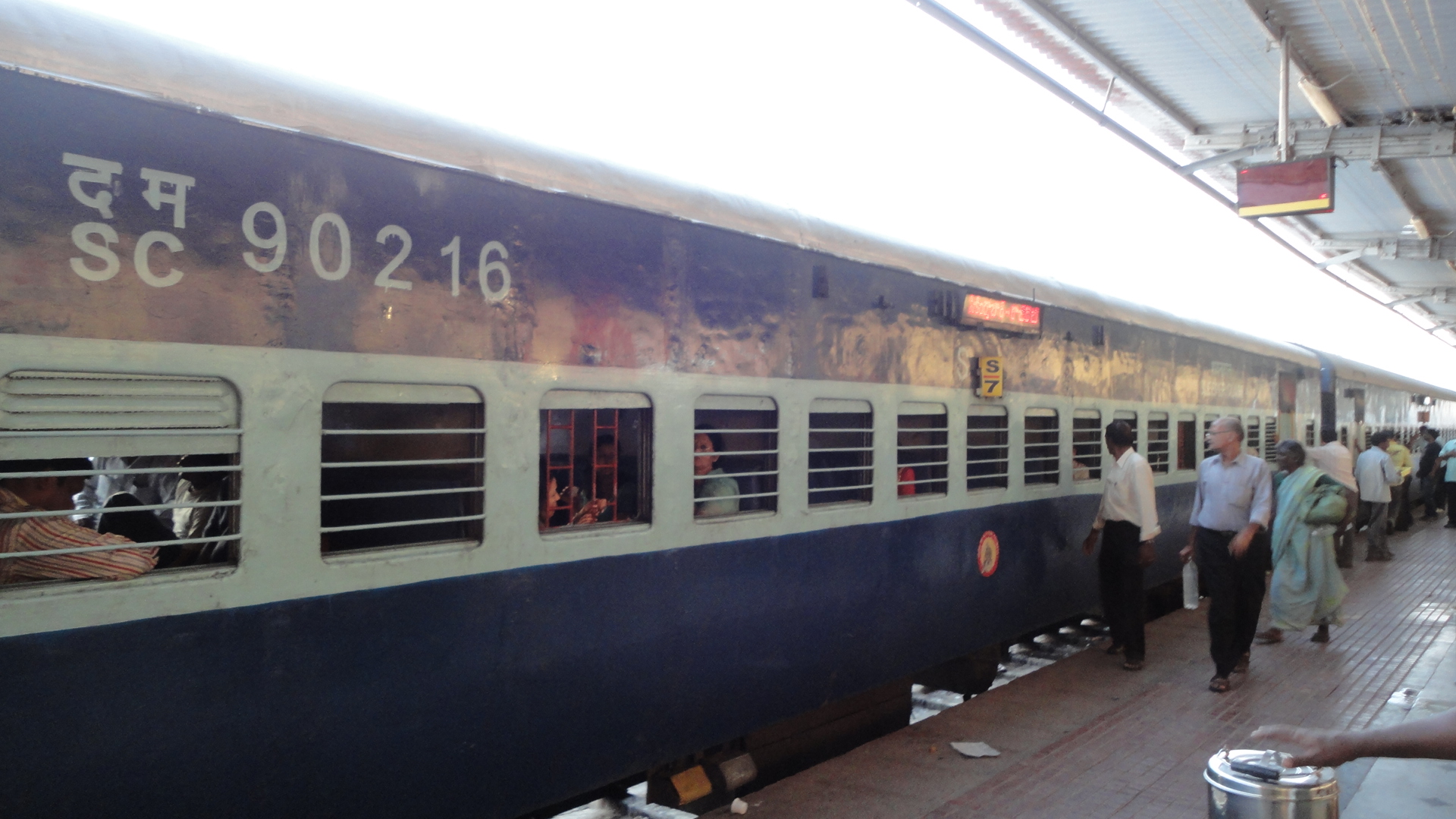 Rajkot — Rajkot Express at Wadi railway station1