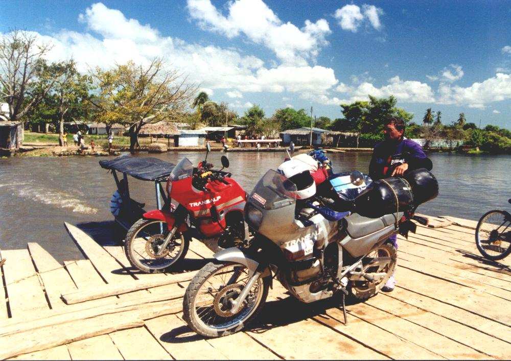 Bolivar Department — 00-1-Col- 073MompoxEl Banco