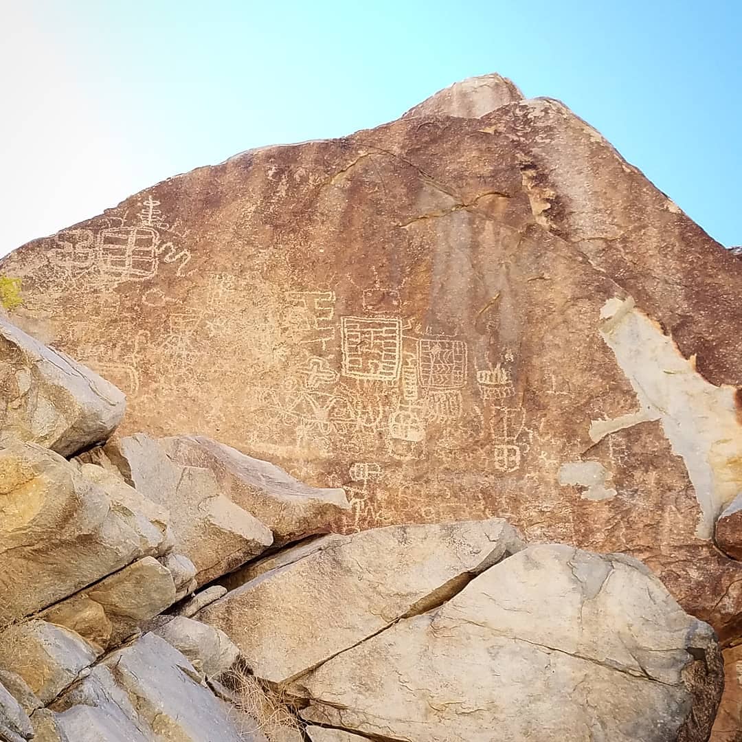 Grapevine — Petroglyphs at Grapevine Canyon