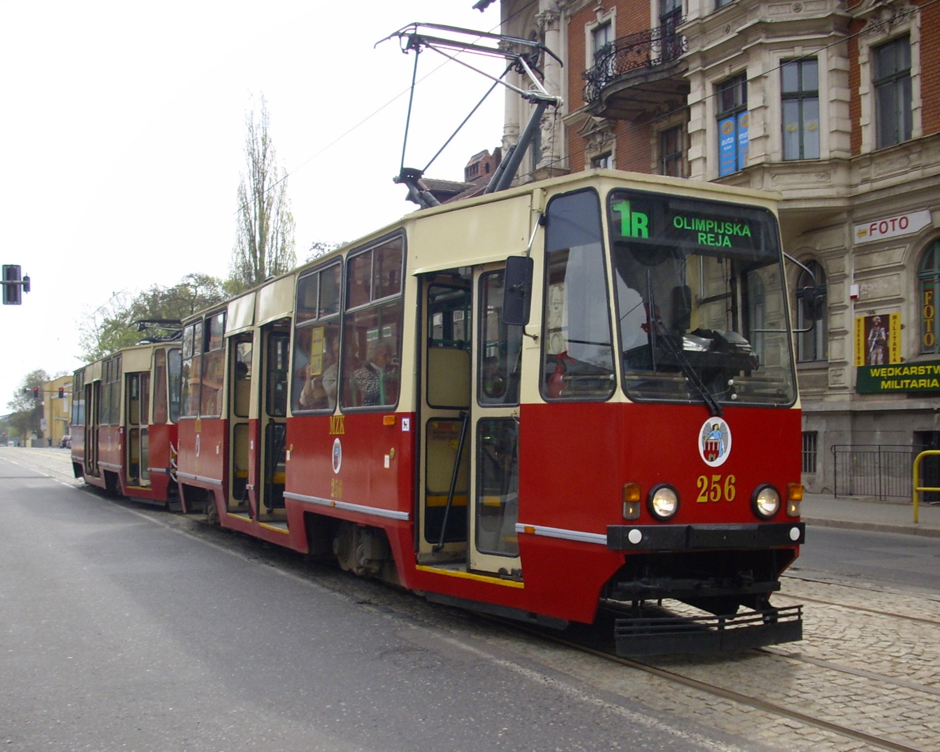 Torun — Tram-805Na-Torun-Poland-100429