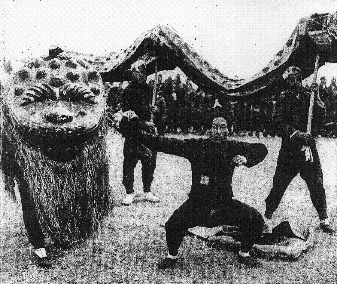 Linfen — Snake dance in Linfen
