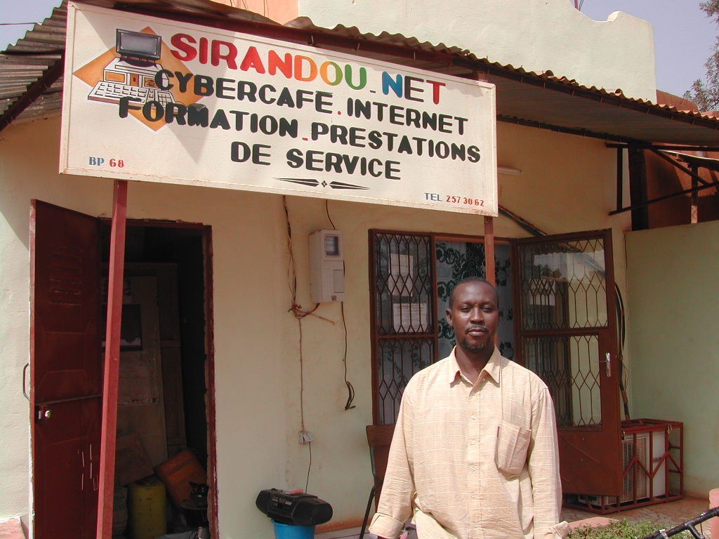 Kita — Sirandou.net cybercafe IICD Kita, Mali