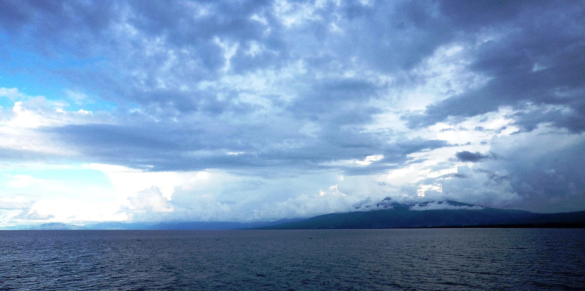 Maumere — Laut Maumere