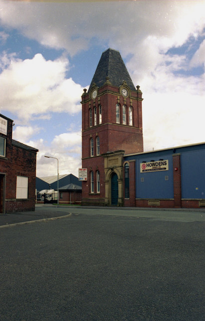 Rochdale — Entrance to 'The Railway Works', Fishwick Street, Rochdale - geograph.org.uk - 851434