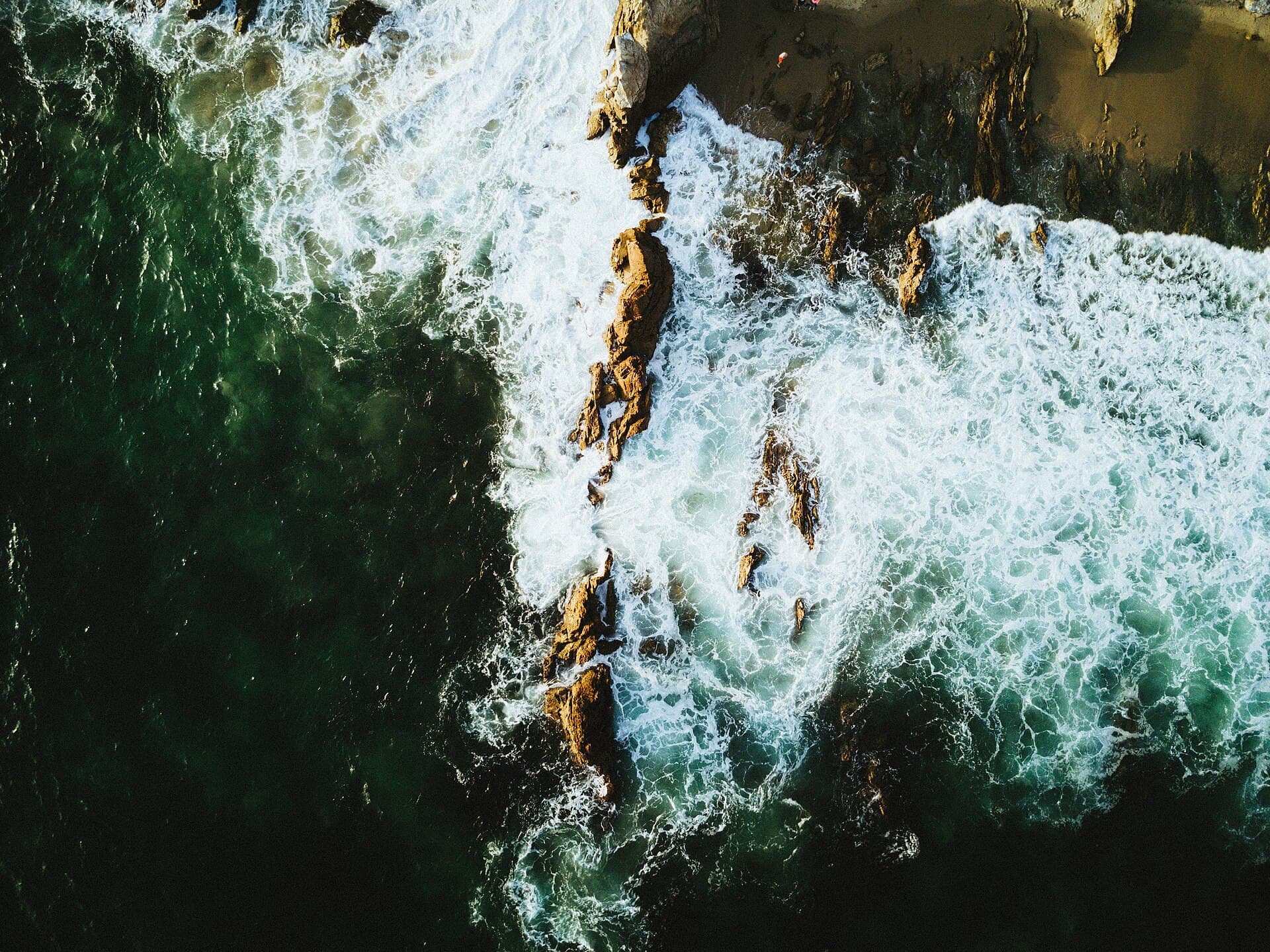 Newport Beach — Up from Above (Unsplash)