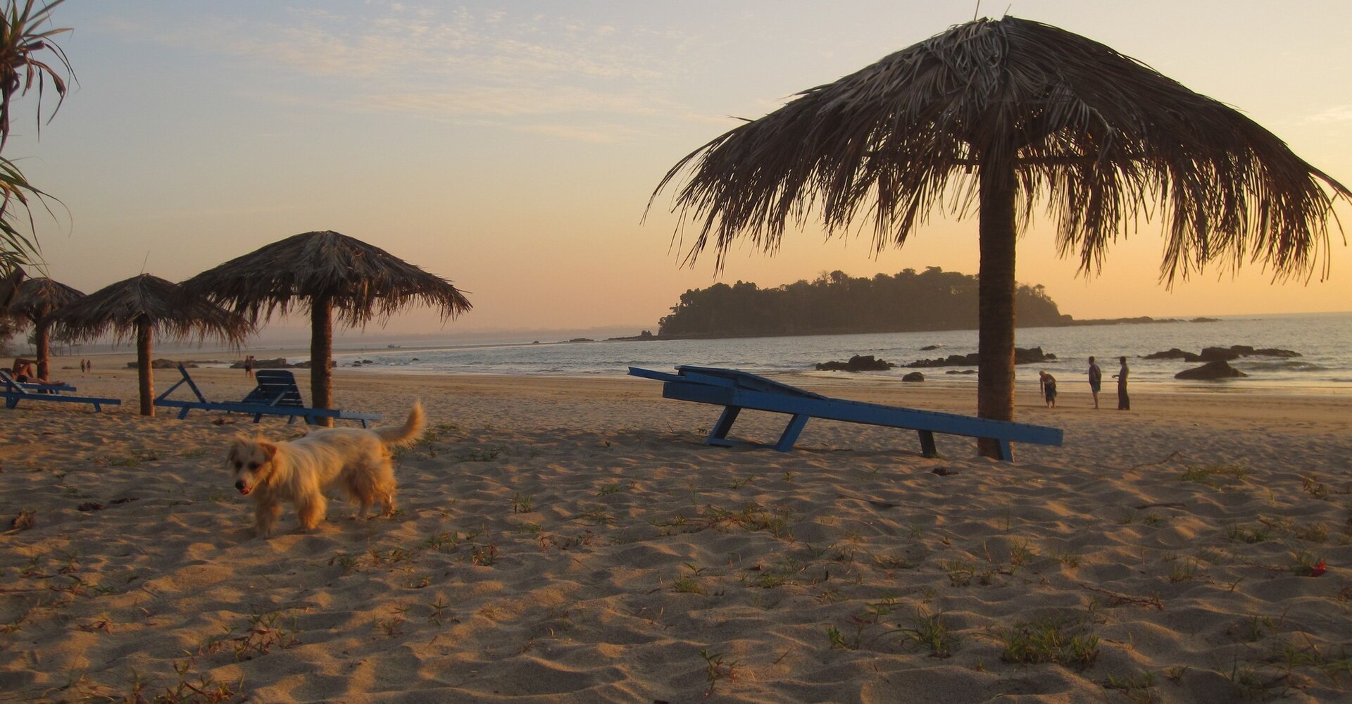 Ngwe Saung — Ngwe Saung beach 05