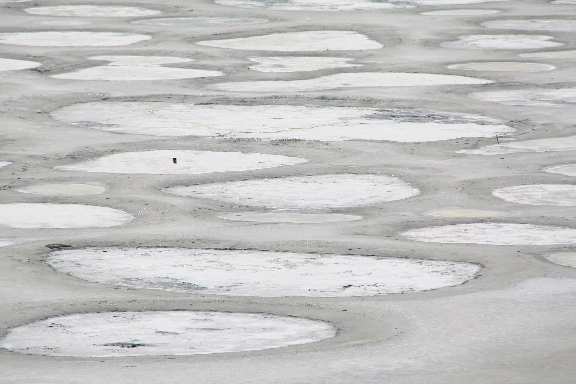 Osoyoos — Salina, Spotted Lake near Osoyoos, from Crowsnest Highway No 3, BC Canada - panoramio