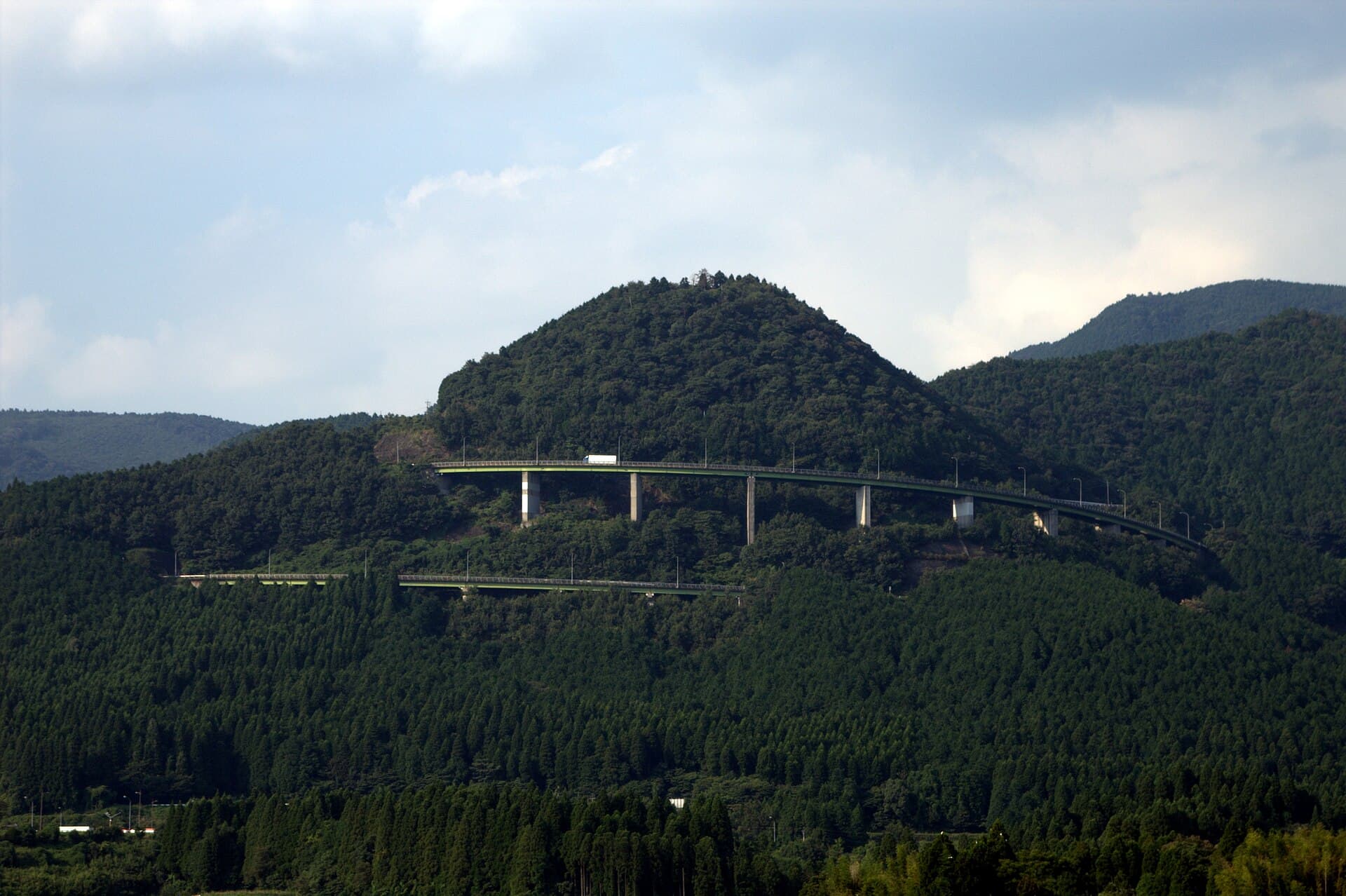 Ebino — Ebino-Bridge-Loop-20090826