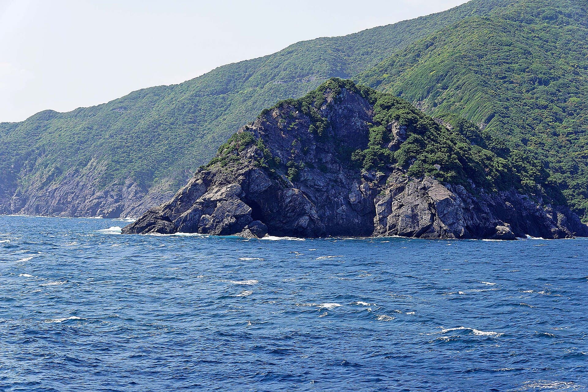 Ainan-cho — Japan, 〒798-4219 Ehime-ken, Minamiuwa-gun, Ainan-chō, Kōmo, 県道300号線 - panoramio