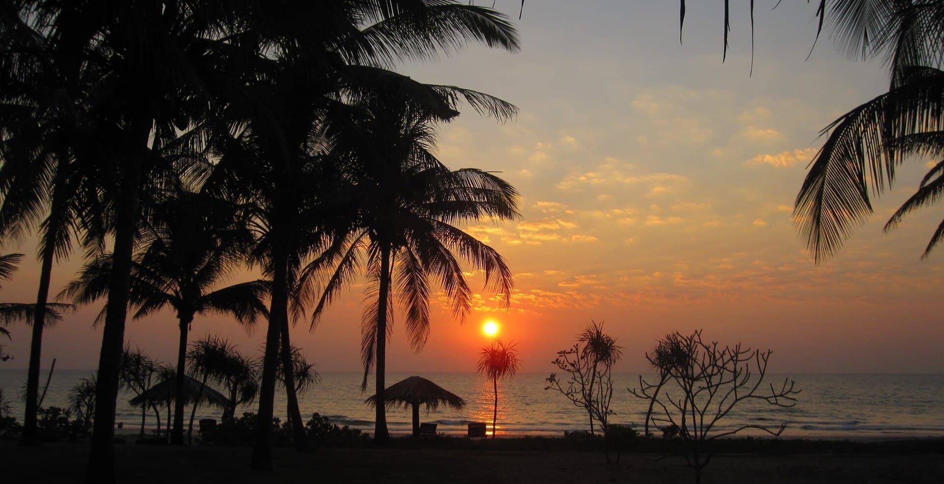 Ngwe Saung — Ngwe Saung beach 02