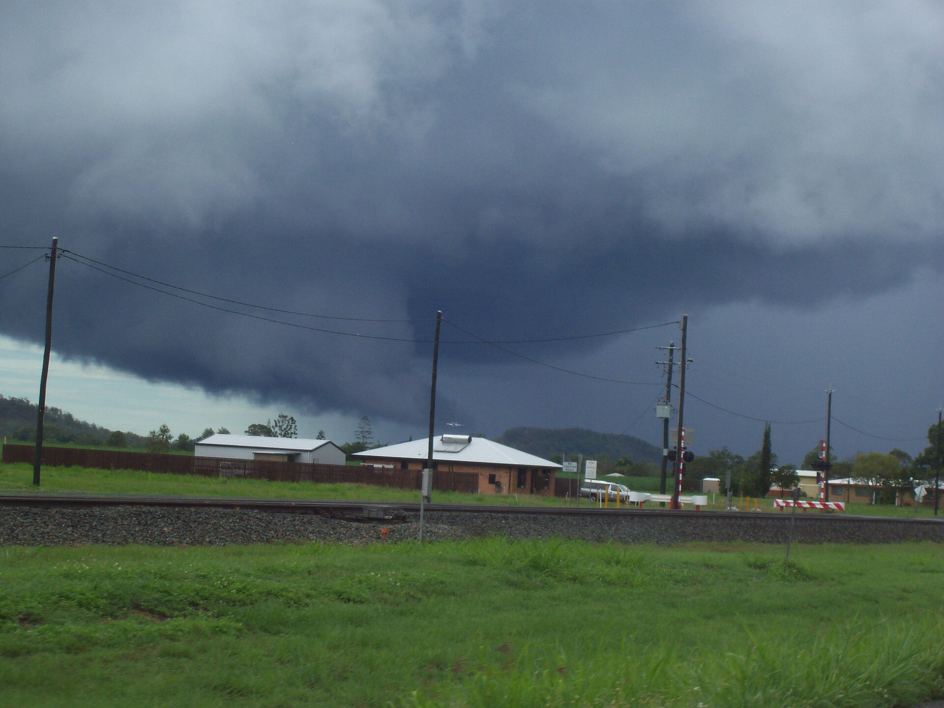 Mackay — Rotating cloud at Calen near Mackay, Australia - panoramio